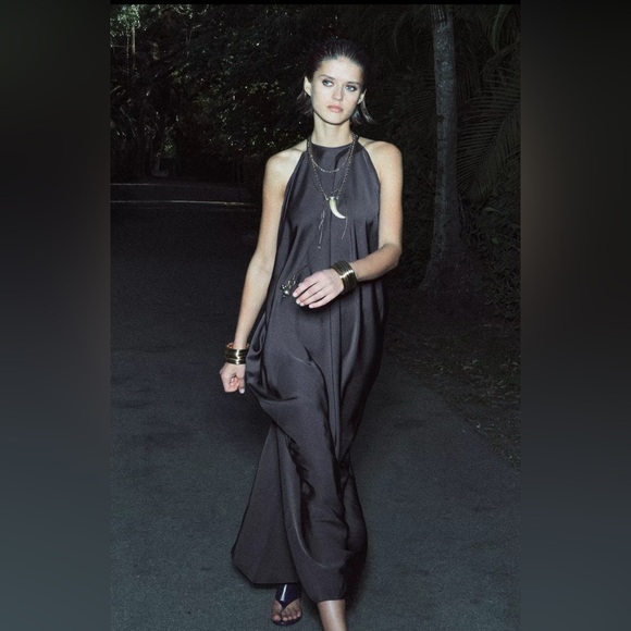 🔥🔥Zara Satin effect ZW collection dress - Picture 1 of 9